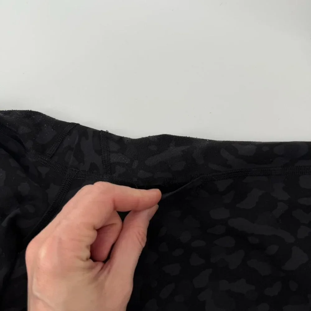 Lululemon Wunder Under HR Tight 24” Size 8 Camo Deep Coal - Picture 6 of 6